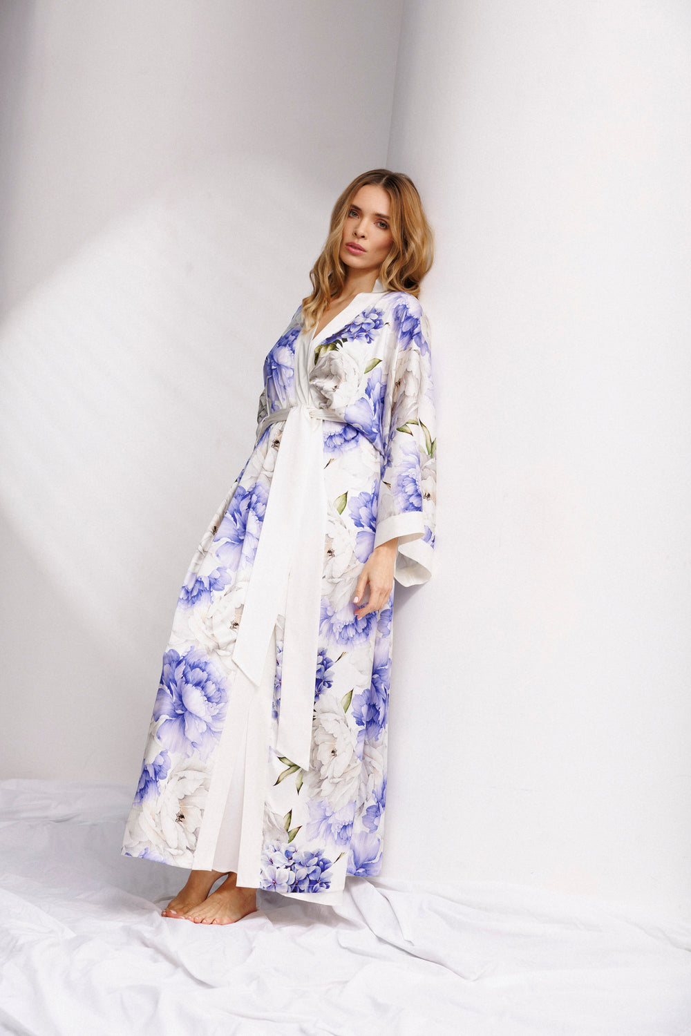 Peony Allure Long Robe in Blue