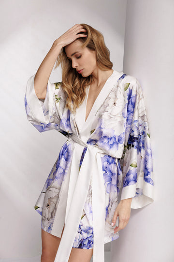 Peony Allure Short Robe in Blue