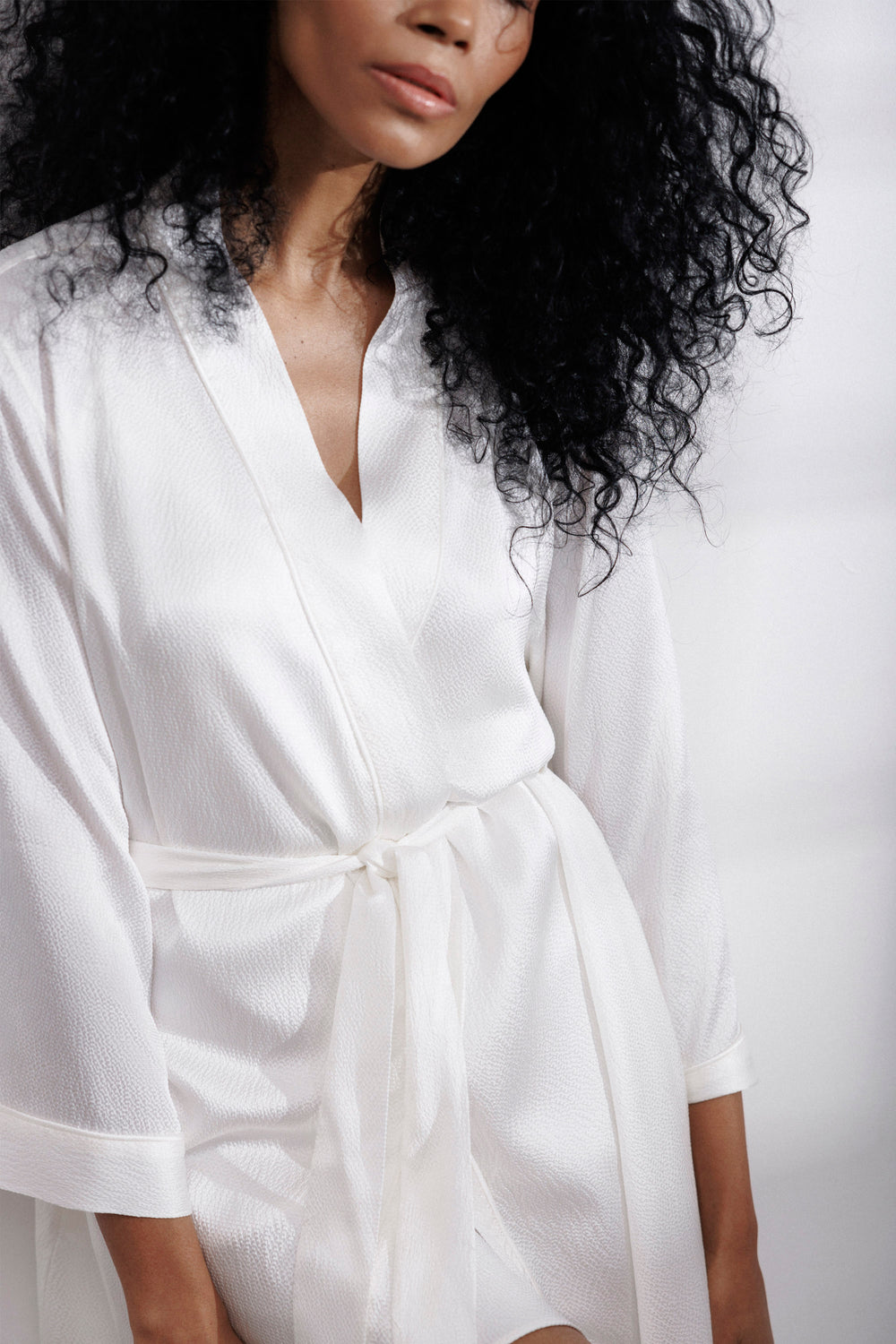 Off White Robe Bubble Silk Short Robe in Off-White – VIMISSIA