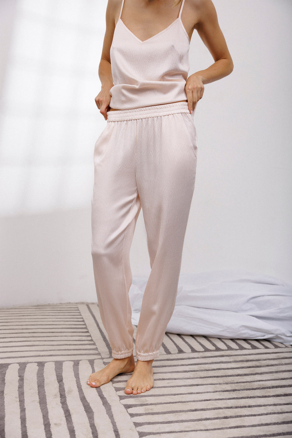 Bubble Silk Camisole and Pants Set in Powder